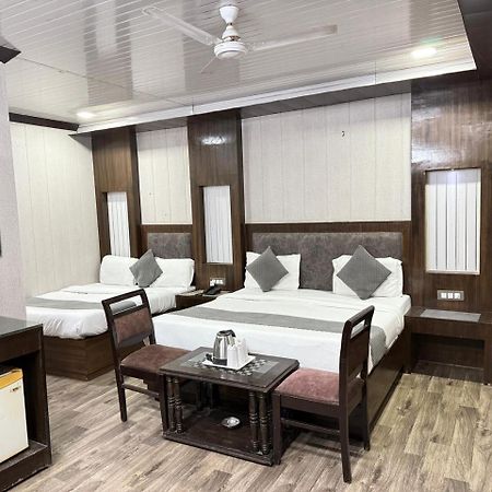 Hotel Radiance Delhi  Exterior foto